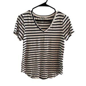green envelope black and white striped v-neck top size xs